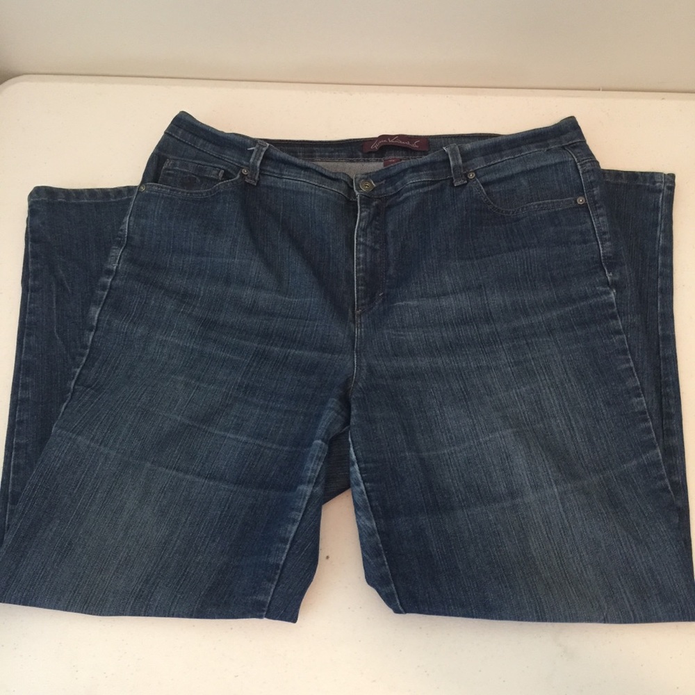 Gloria Vanderbilt jeans